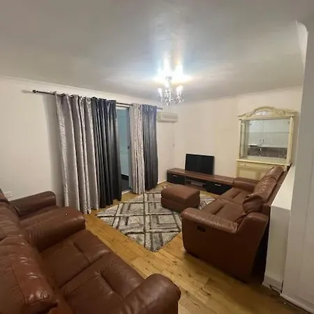 Spacious 3 Bedroom House Apartment