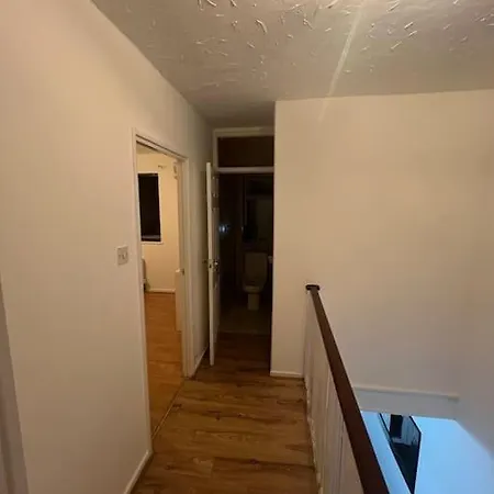 Spacious 3 Bedroom House Abbey Wood