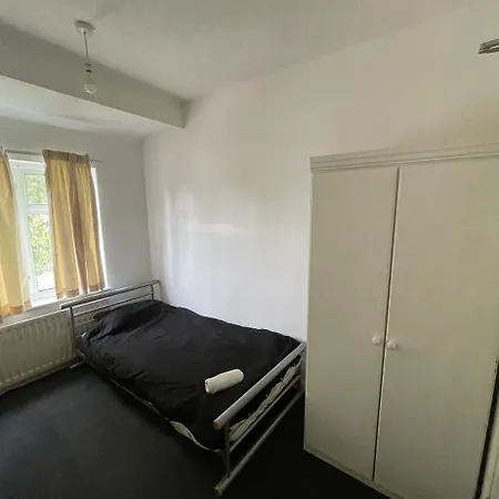 Cozy Private In Homestay Ilford