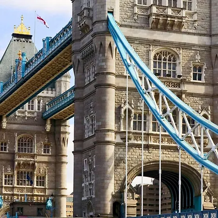 Novotel Tower Bridge 4* London