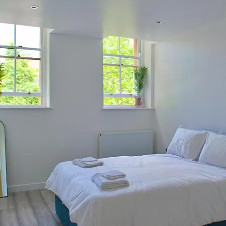 Appartamento Beautiful Flat Near - Entire Flat - Equipped Kitchen - Private Bathroom