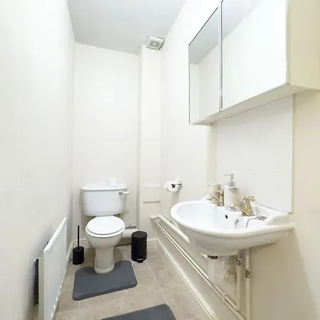 Last-minute Reserve L Modern 2 Double Bed For 5 Guests L Hofin Short Lets & Serviced Apartment London