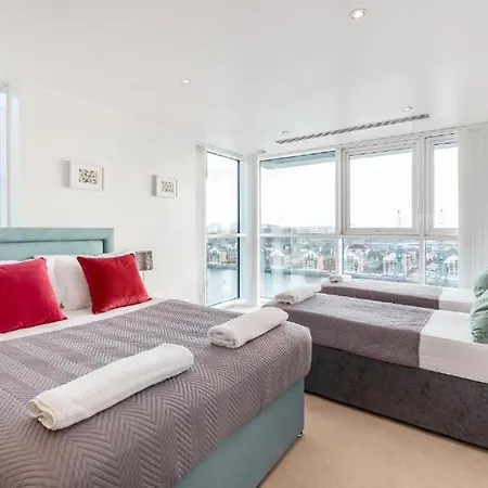 Apartment Docks Excel London