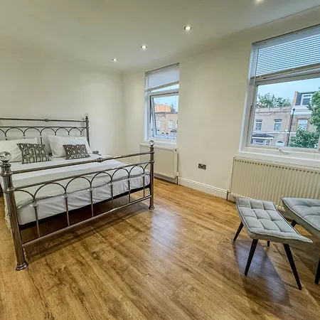 Stratford House *