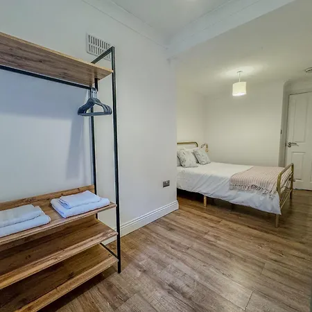 Holiday home Stratford House