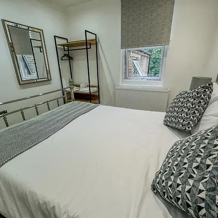Stratford House London