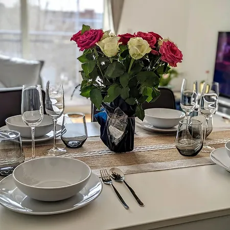 Modern Near Greenwich - Rooftop View Apartment London