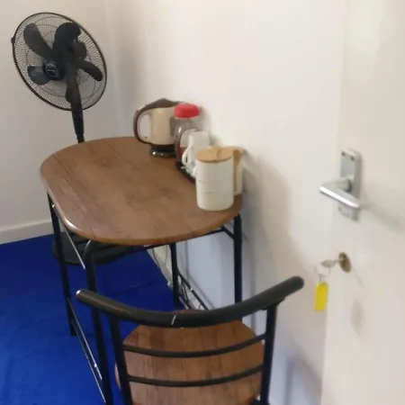 Homestay In A Shared Flat London