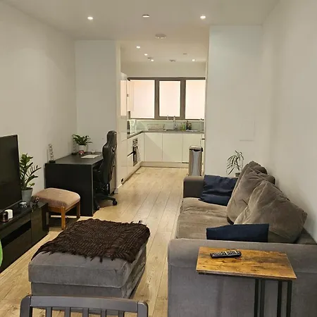 Gallions Reach - One Bed Flat Beckton