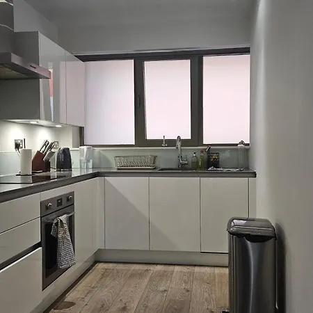 Gallions Reach - One Bed Flat