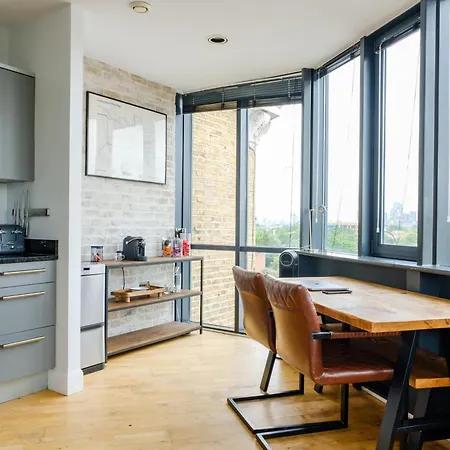Luxury Penthouse * London