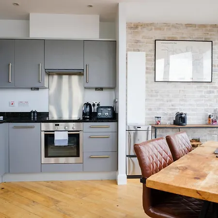 Luxury Penthouse Apartment London