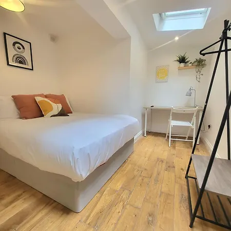 Maison d'hôtes En-suite Double - Leytonstone E11 *