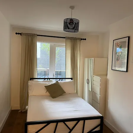 Luxury Two Bedroom Barking (Greater London)