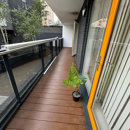 Apartment Luxury Two Bedroom Barking (Greater London)