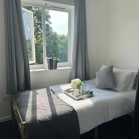 Holiday home Experience London With Easy