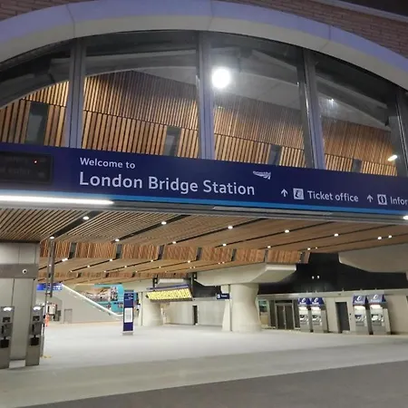 Cosy Two Bed Serviced In Tower Bridge Bridge - Perfect For Long Stay, Business, Leisure And Relocations Londres