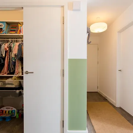 2-bed & 2 Bathroom, Balcony & Parking - Close To East & Romford Station * Dagenham