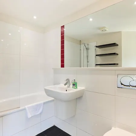 The Brick Lane Arms - Breathtaking 2bdr Penthouse With Balcony *