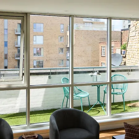The Brick Lane Arms - Breathtaking 2bdr Penthouse With Balcony