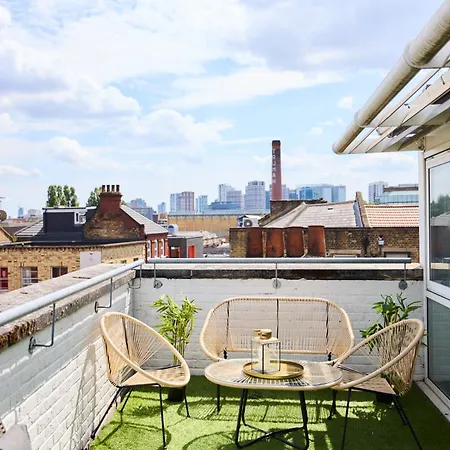 The Brick Lane Arms - Breathtaking 2bdr Penthouse With Balcony Apartment