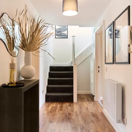 The Brick Lane Arms - Breathtaking 2bdr Penthouse With Balcony Apartment *