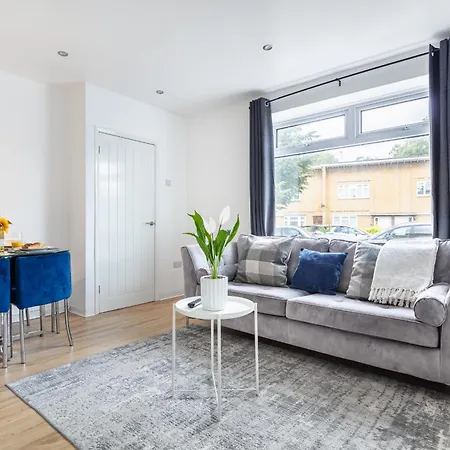 Casa vacanze Gem - 2 Bed House, 6 Mins From Liverpool Street, Shops & Restaurants