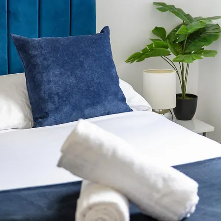 Casa vacanze Gem - 2 Bed House, 6 Mins From Liverpool Street, Shops & Restaurants Londra
