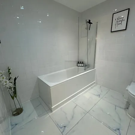Luxury Two Bedroom * Barking (Greater London)