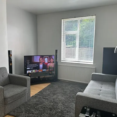 Experience London With Easy * Bromley