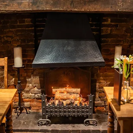 The Red Lion Hotel Hillingdon