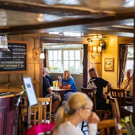 The Red Lion Hillingdon