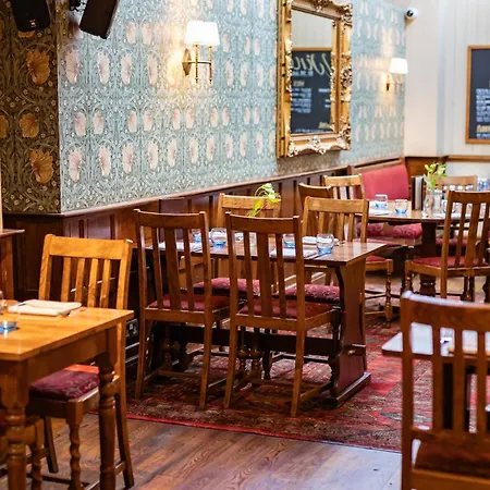 The Red Lion Hotel