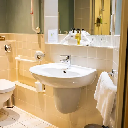 Hotel The Red Lion 3*