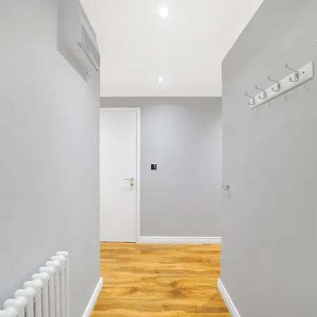 A Beautiful Stylish 2 Bedroom -city Of * London