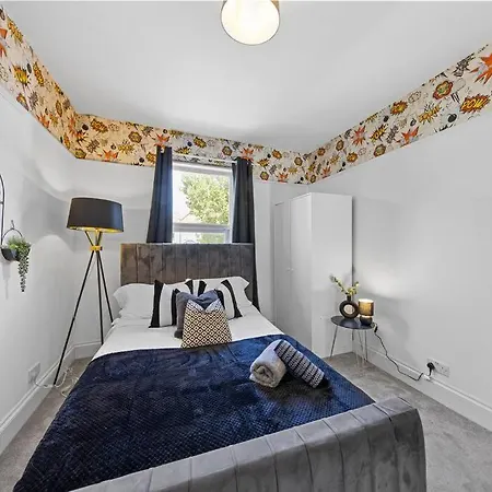 Apartment Charming Leytonstone 5 Bed -