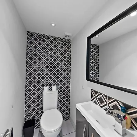Apartment Charming Leytonstone 5 Bed -
