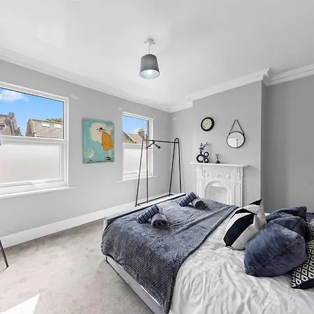 Apartment Charming Leytonstone 5 Bed - *