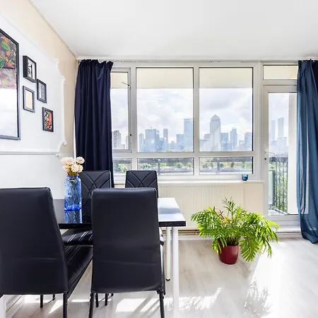 Poplar - Sleep 4-5 - Ideal For Business Travellers & Contractors - Near Canary Wharf And Dlr Station - Parking Tickets Available On Request