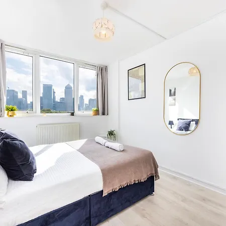 Poplar - Sleep 4-5 - Ideal For Business Travellers & Contractors - Near Canary Wharf And Dlr Station - Parking Tickets Available On Request London