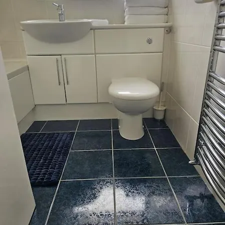 Apartment Feel At Away From