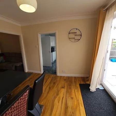 Apartment Feel At Away From *
