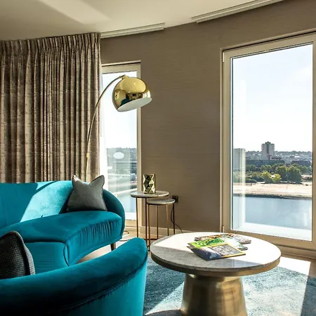 Doubletree By Hilton Excel Hotel 4*