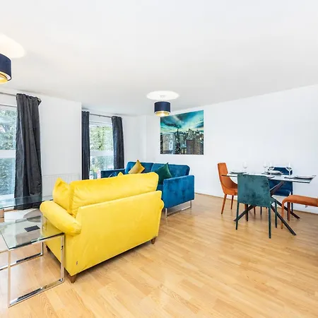 Apartment Garland 3 *