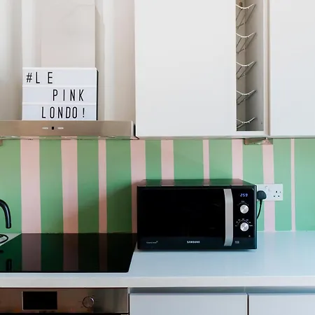 Holiday home Claremont - London