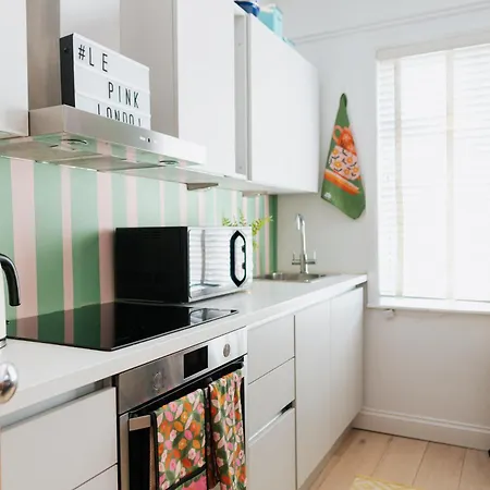 Claremont - Holiday home London