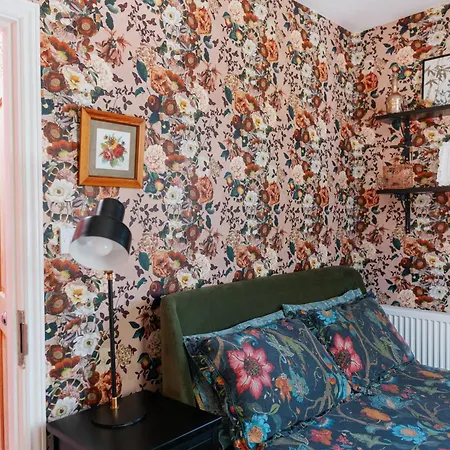 Claremont - Holiday home *