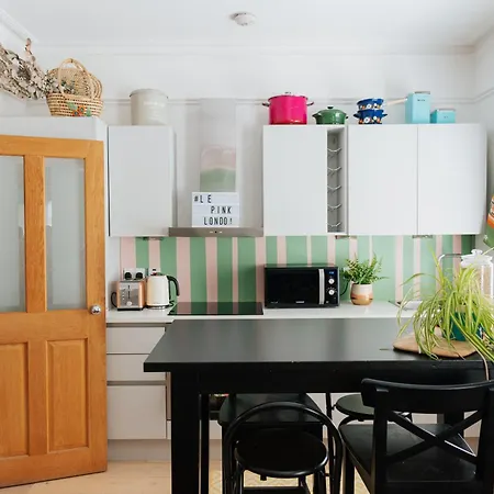 Claremont - Holiday home *