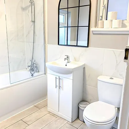 Lux 3 Bedroom Penthouse In Borough Near The Shard, Bermondsey *