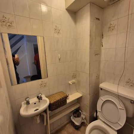 Spacious And Elegant With En-suites Available In Canary Wharf